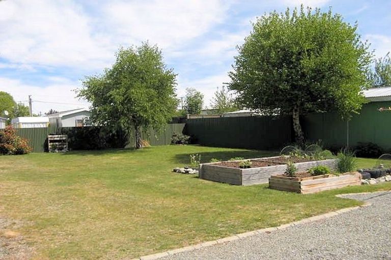 Photo of property in 10 Hopkins Road, Twizel, 7901