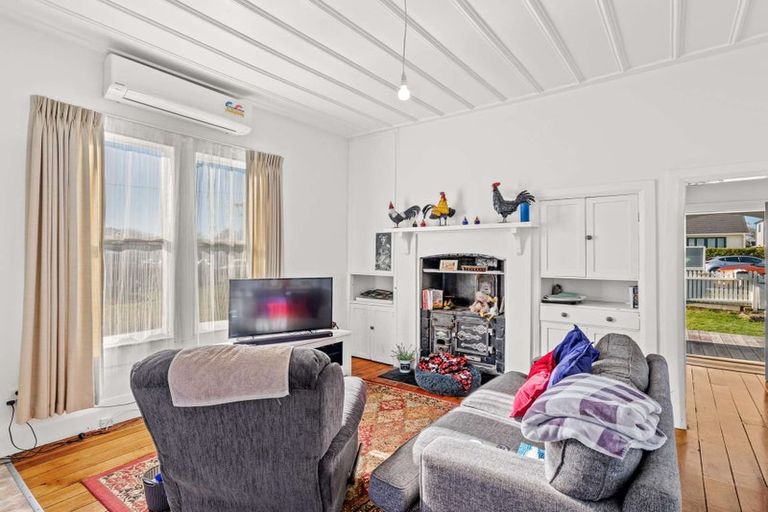 Photo of property in 14 Dublin Street, Pukekohe, 2120