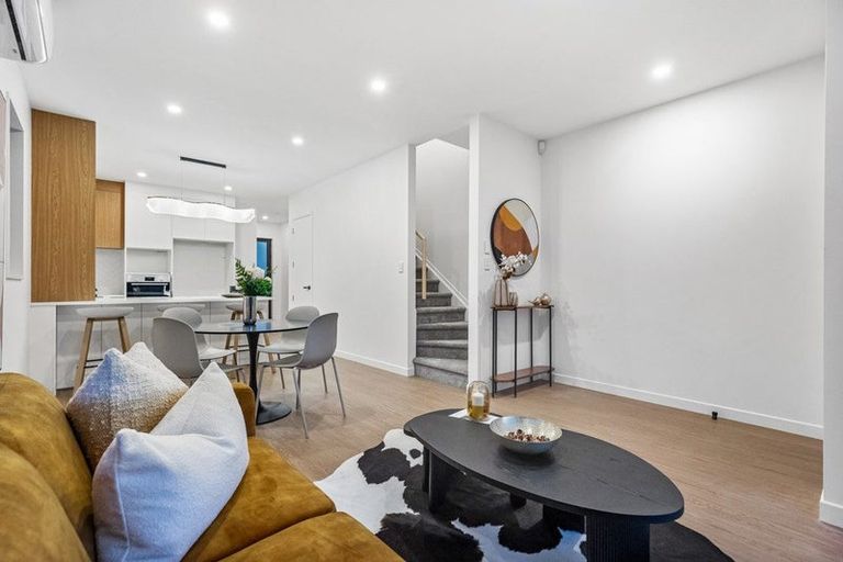 Photo of property in 216 Henwood Road, Westgate, 0814