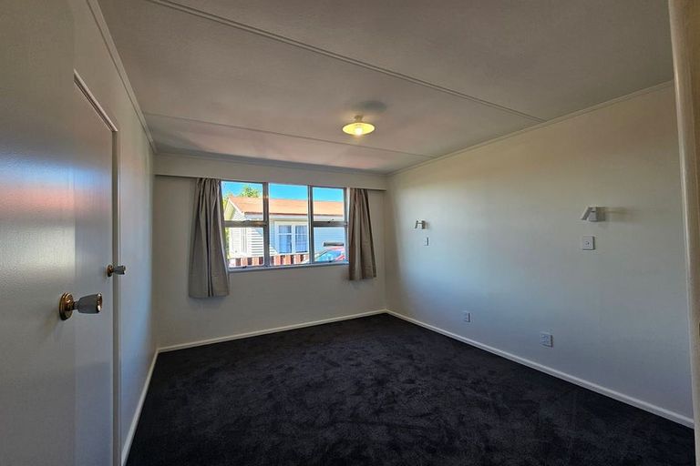 Photo of property in 10 Lansdowne Crescent, Lansdowne, Masterton, 5810