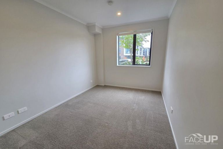 Photo of property in 3/96 Clark Road, Hobsonville, Auckland, 0616