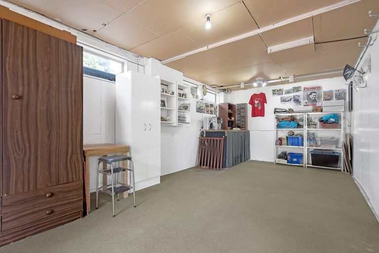 Photo of property in 3 Claret Place, Henderson, Auckland, 0612