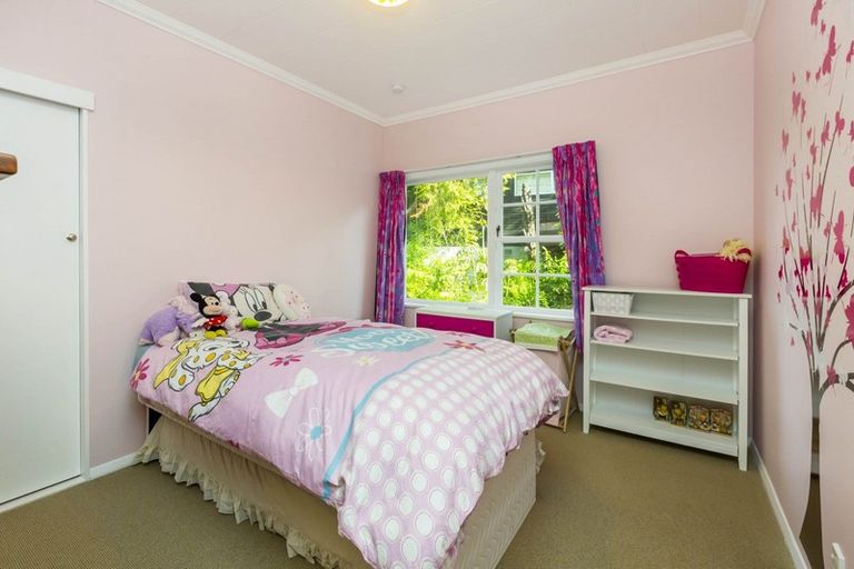 Photo of property in 16 Alleyne Court, Brown Owl, Upper Hutt, 5018