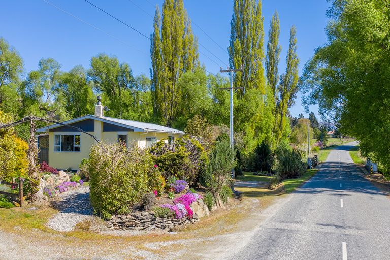 Photo of property in 1624 Teviot Road, Millers Flat, Roxburgh, 9572