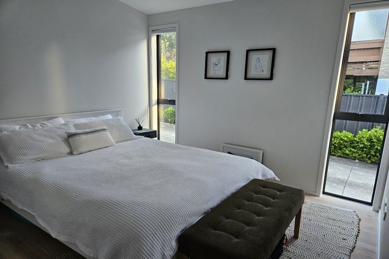 Photo of property in 6a Riviera Place, Hauraki, Auckland, 0622