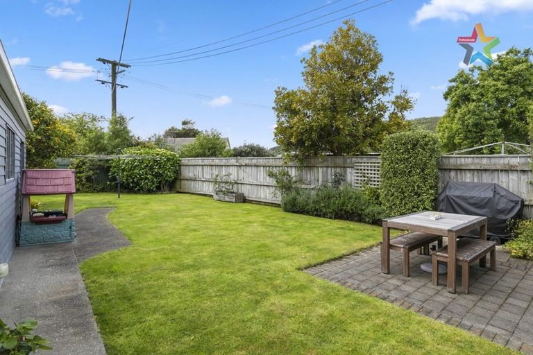 Photo of property in 27 Chapman Crescent, Naenae, Lower Hutt, 5011