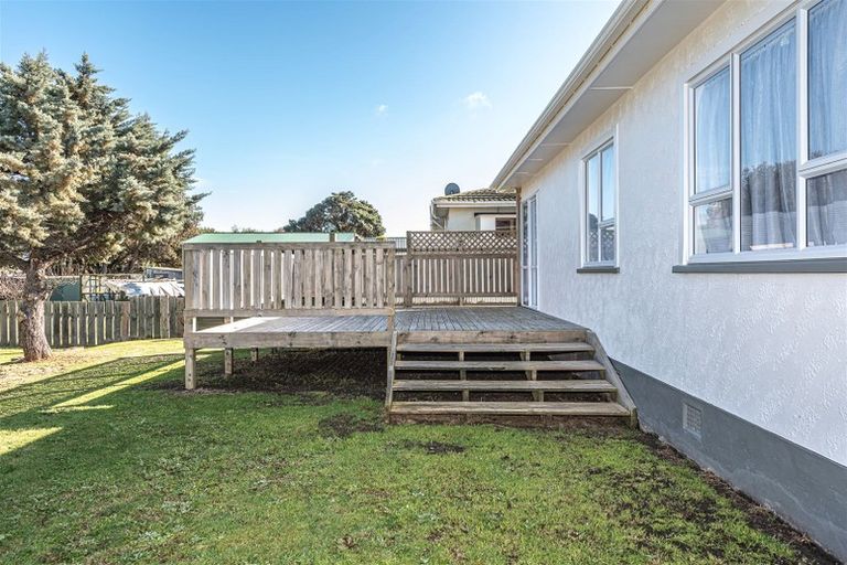 Photo of property in 33 Hood Street, Castlecliff, Whanganui, 4501