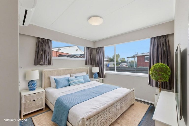 Photo of property in 21 Truby King Street, Merrilands, New Plymouth, 4312