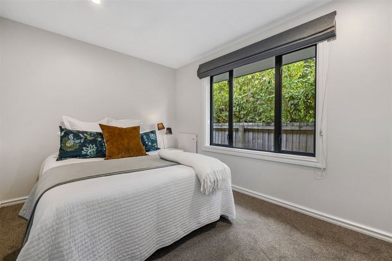 Photo of property in 1 Sunningvale Lane, Ilam, Christchurch, 8053