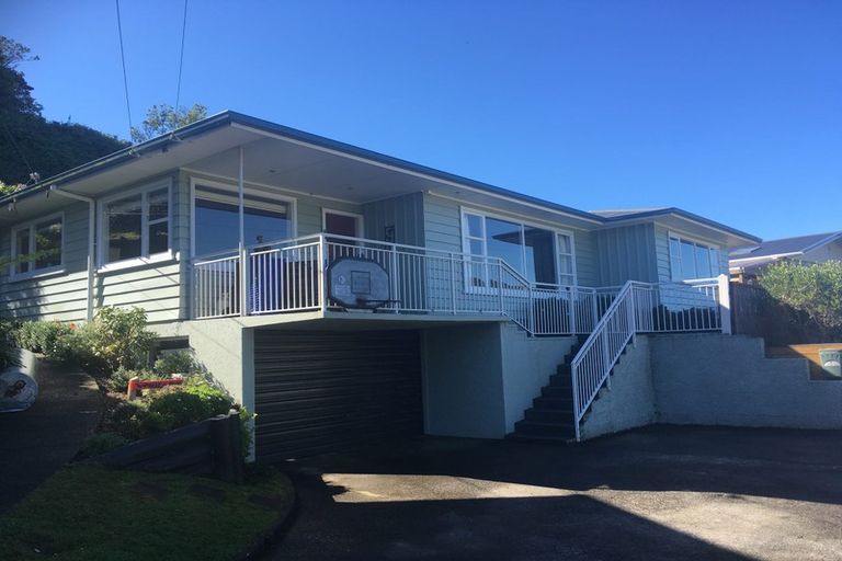 Photo of property in 5 Hilton Way, Johnsonville, Wellington, 6037