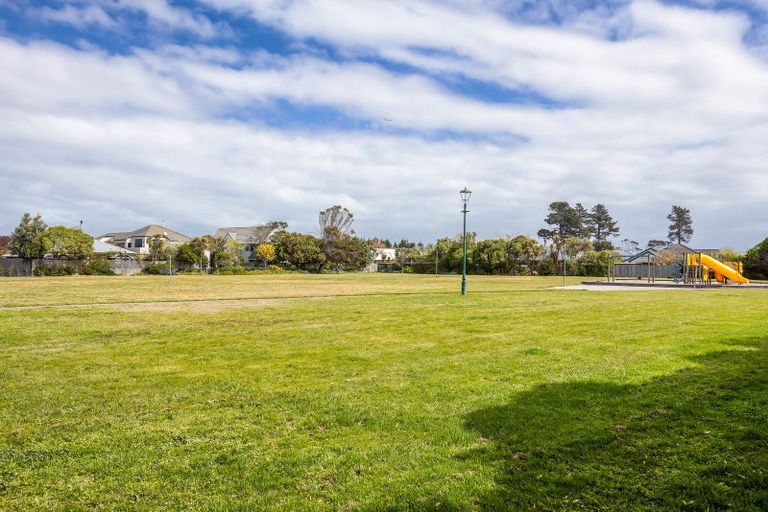 Photo of property in 62 Aston Drive, Waimairi Beach, Christchurch, 8083
