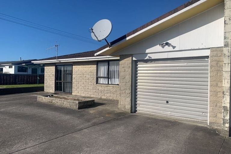 Photo of property in 30a Romilly Street, Westport, 7825