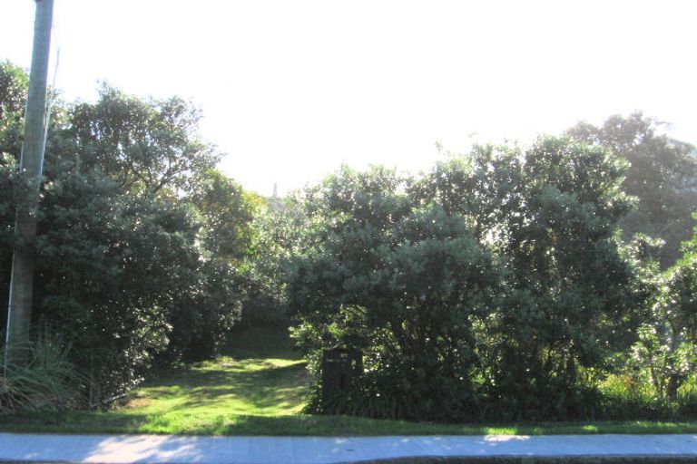 Photo of property in 27 Field Way, Waikanae Beach, Waikanae, 5036