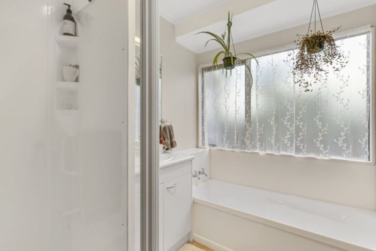 Photo of property in 97h Settlement Road, Papakura, 2110