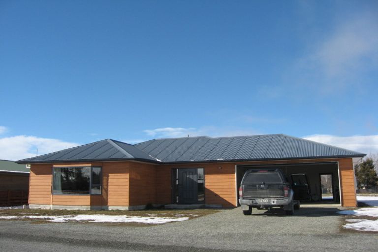 Photo of property in 81 Irishman Drive, Twizel, 7901