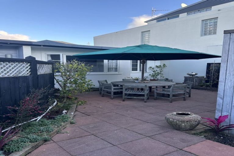 Photo of property in 25b Victoria Road, Mount Maunganui, 3116