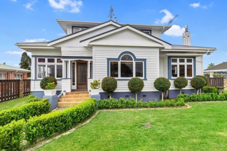 Photo of property in 69 Studholme Street, Morrinsville, 3300