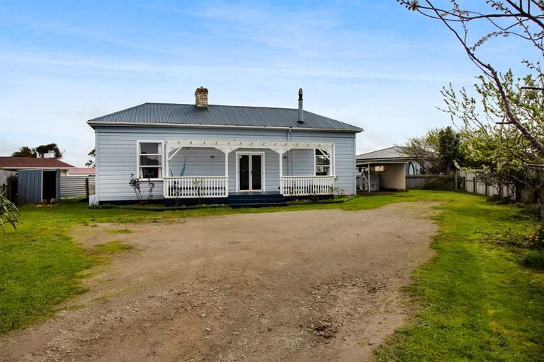 Photo of property in 176 Glover Road, Hawera, 4610