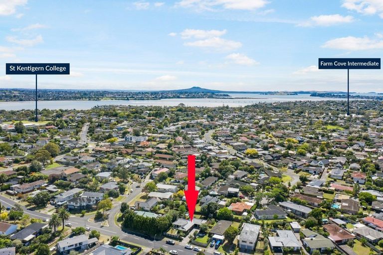 Photo of property in 18 Meadway, Sunnyhills, Auckland, 2010