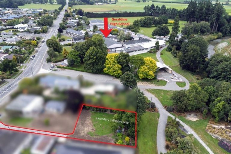 Photo of property in 81 Mckenzie Street, Geraldine, 7930