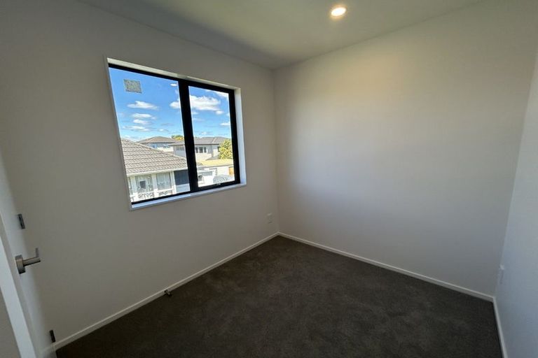 Photo of property in 15e Arimu Road, Papakura, 2110