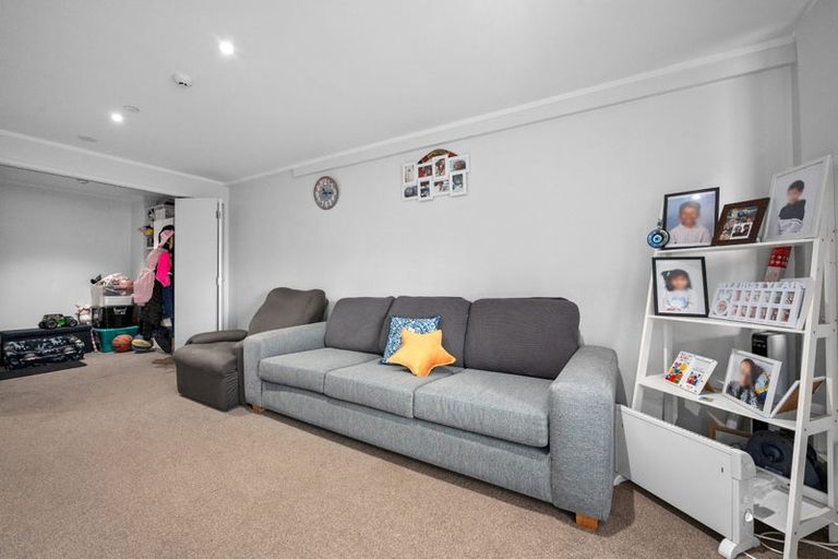 Photo of property in 13a/30 Westward Ho, Glen Eden, Auckland, 0602