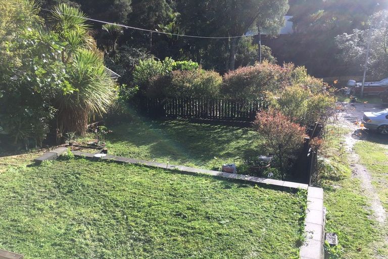 Photo of property in 37 Western Road, Laingholm, Auckland, 0604