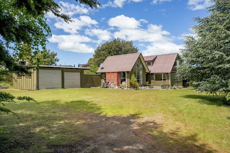 Photo of property in 197 Beacon Point Road, Wanaka, 9305