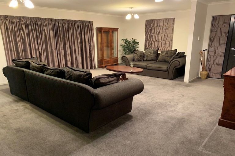 Photo of property in 32 Park Street, Winton, 9720