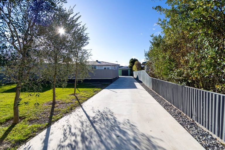Photo of property in 1 Elliott Crescent, Havelock North, 4130