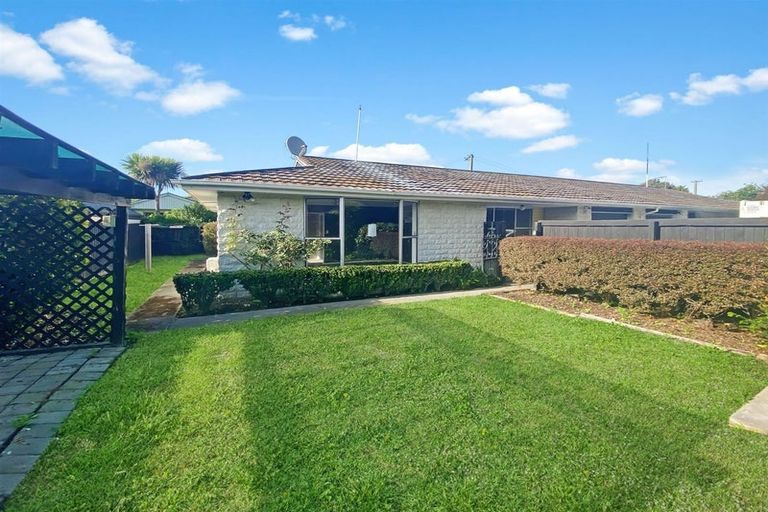 Photo of property in 2/72 Norwood Street, Sydenham, Christchurch, 8023
