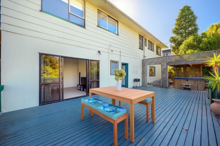 Photo of property in 28 Glamorgan Drive, Torbay, Auckland, 0630