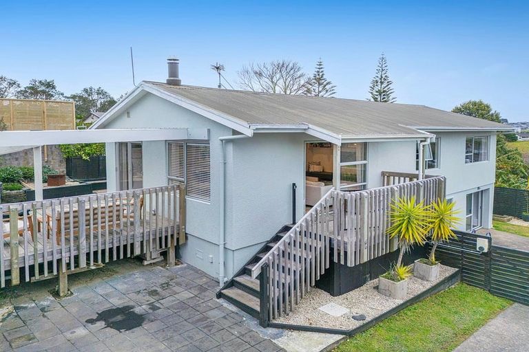 Photo of property in 20b Moffat Road, Red Beach, 0932