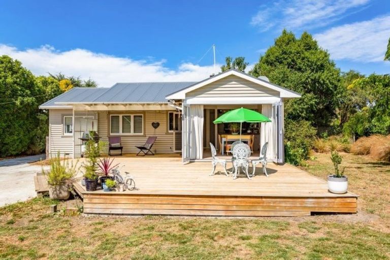 Photo of property in 27 High Street, Leeston, 7632