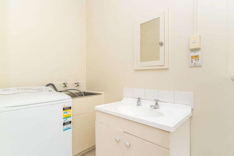 Photo of property in 186b Kaikorai Valley Road, Bradford, Dunedin, 9011