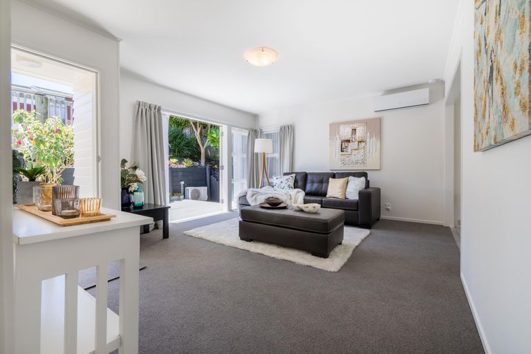 Photo of property in 33 Parker Avenue, New Lynn, Auckland, 0600
