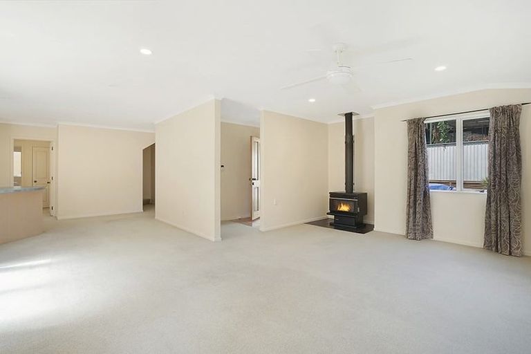 Photo of property in 33a Baird Street, Howick, Auckland, 2014