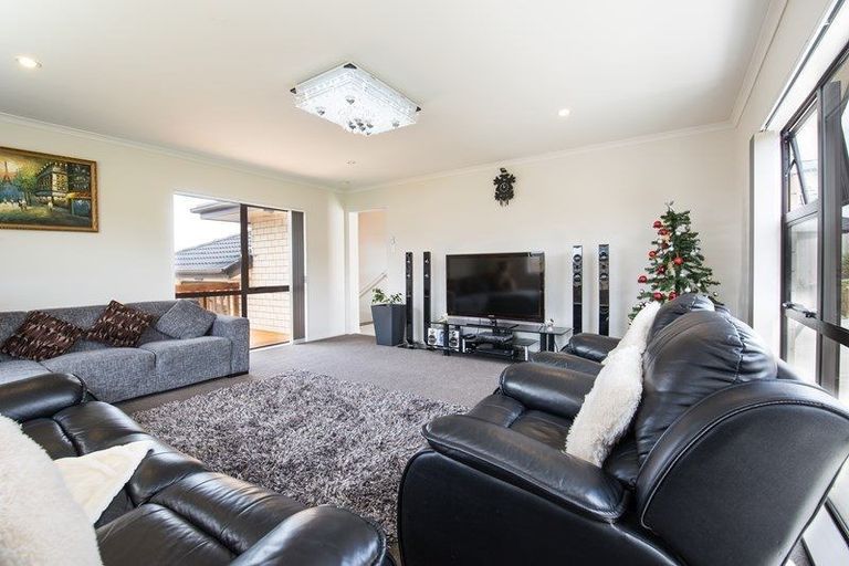 Photo of property in 9 Alloway Street, Westgate, Auckland, 0614