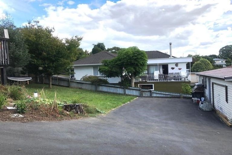 Photo of property in 64 Forest Lake Road, Forest Lake, Hamilton, 3200