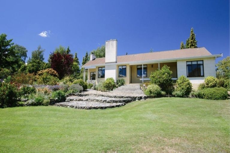 Photo of property in 261 Beacon Point Road, Wanaka, 9305