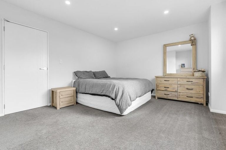 Photo of property in 12 Goodfellow Lane, Flat Bush, Auckland, 2019