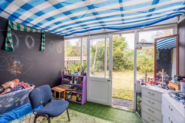 Photo of property in 33 Tui Road, Raumati Beach, Paraparaumu, 5032