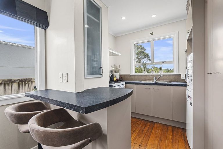 Photo of property in 417 Carrington Street, Upper Vogeltown, New Plymouth, 4310