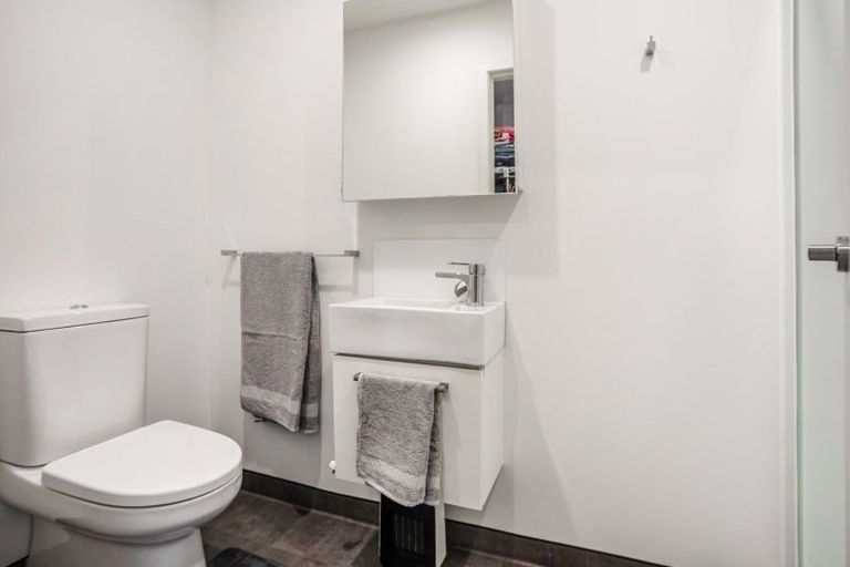 Photo of property in 203/160b Hobsonville Point Road, Hobsonville, Auckland, 0616