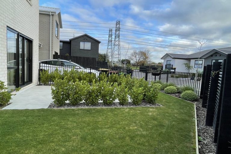 Photo of property in 11 Koral Lane, Broomfield, Christchurch, 8042