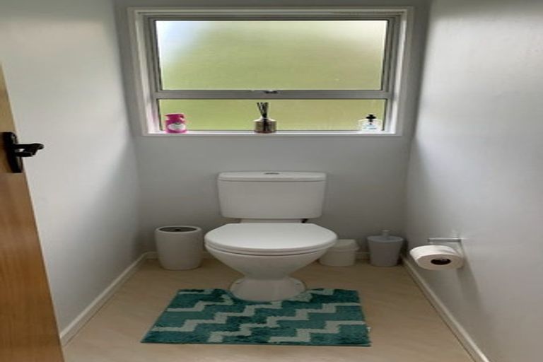 Photo of property in 5 Halswater Drive, Churton Park, Wellington, 6037