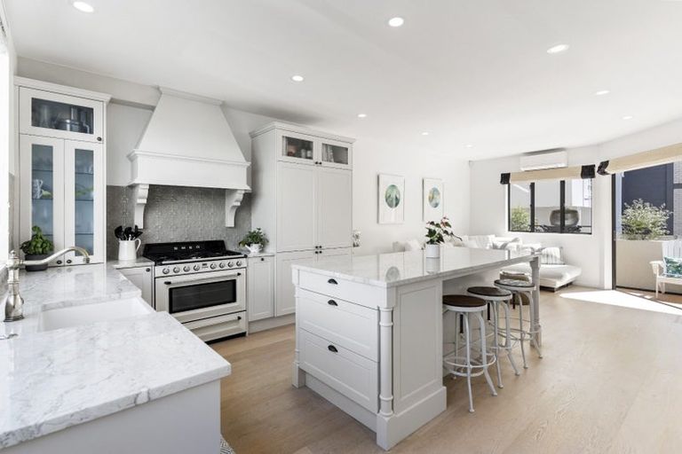 Photo of property in 2/4 Fitzroy Street, Ponsonby, Auckland, 1021