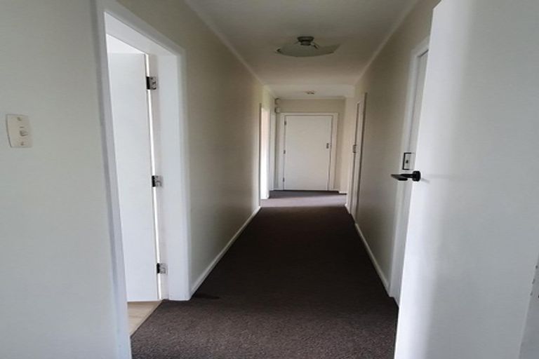 Photo of property in 1 Bowen Place, St Andrews, Hamilton, 3200