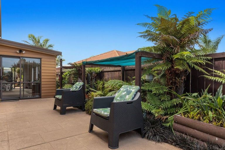 Photo of property in 14 Commodores Close, Coastlands, Whakatane, 3120