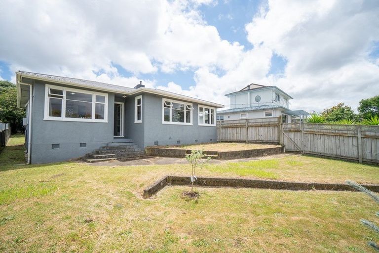 Photo of property in 29 Galway Avenue, Hokowhitu, Palmerston North, 4410